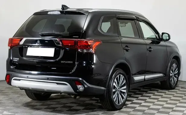 Mitsubishi Outlander, III Рестайлинг 3 — фото 2