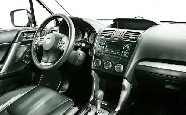 Subaru Forester, IV — фото 6