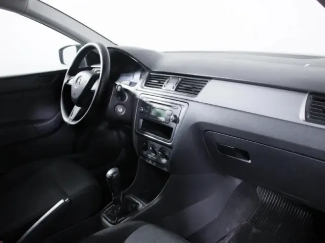 Skoda Rapid, I — фото 10