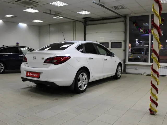Opel Astra, J Рестайлинг — фото 6