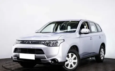 Mitsubishi Outlander, III — фото 1