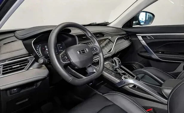 Geely Atlas Pro — фото 6