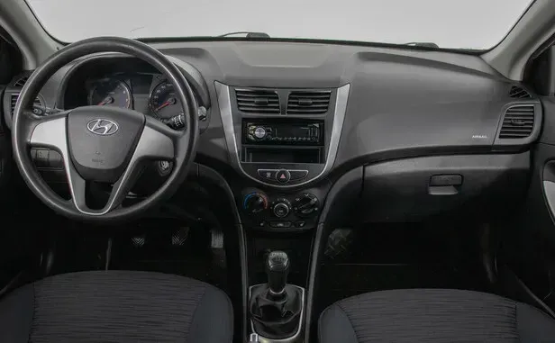 Hyundai Solaris, I Рестайлинг — фото 9