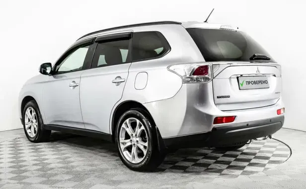 Mitsubishi Outlander, III — фото 4
