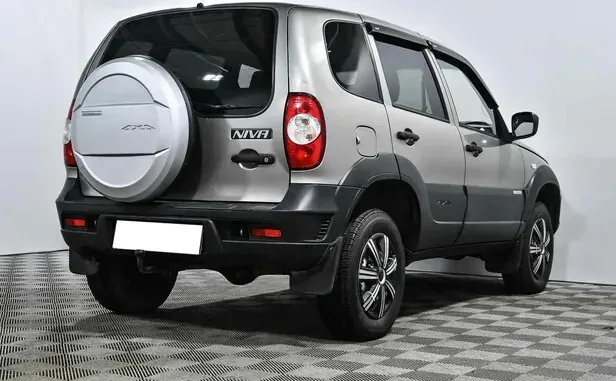 Chevrolet Niva, I Рестайлинг — фото 2