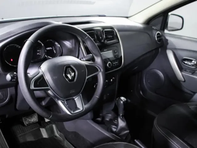 Renault Logan, II Рестайлинг — фото 16