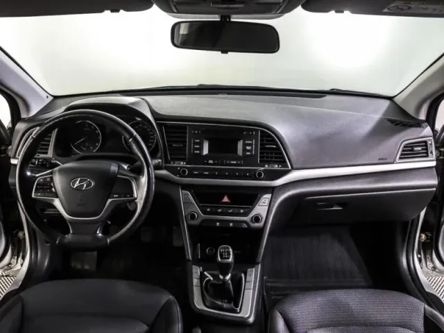 Hyundai Elantra, VI (AD) — фото 15