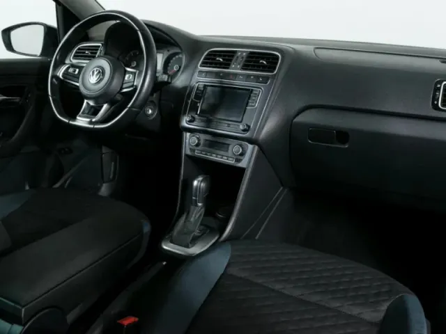 Volkswagen Polo, V Рестайлинг — фото 8