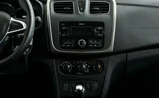 Renault Sandero, II Рестайлинг — фото 19