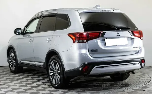 Mitsubishi Outlander, III Рестайлинг 3 — фото 4