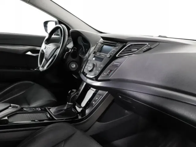 Hyundai i40, I Рестайлинг — фото 9