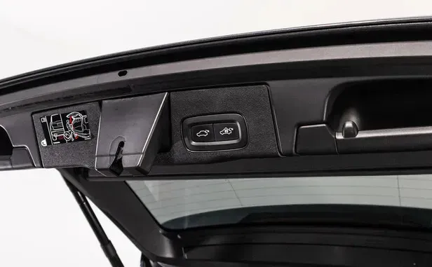 Volvo XC60, II — фото 13