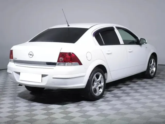 Opel Astra, H Рестайлинг — фото 5