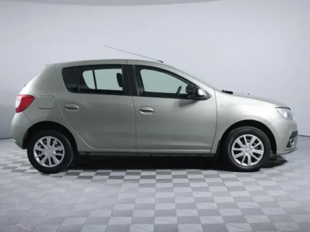 Renault Sandero, II Рестайлинг — фото 4