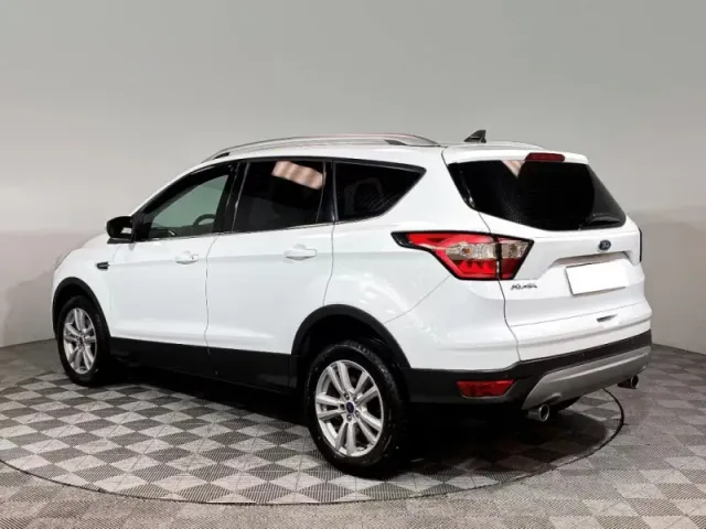 Ford Kuga, II Рестайлинг — фото 7