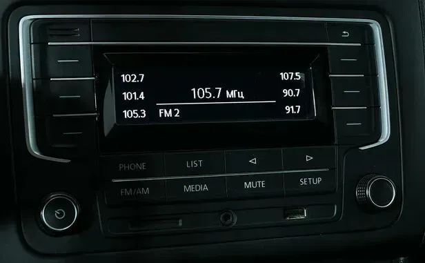 Volkswagen Polo, V Рестайлинг — фото 9