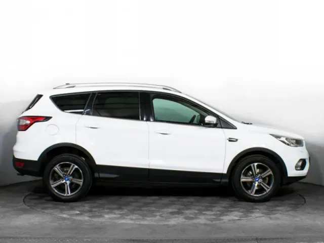 Ford Kuga, II Рестайлинг — фото 4