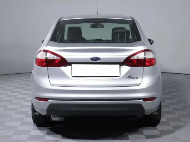 Ford Fiesta, Mk6 Рестайлинг — фото 6