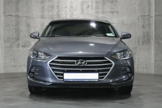 Hyundai Elantra, VI — фото 1