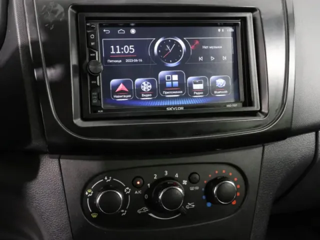 Renault Logan, II Рестайлинг — фото 13