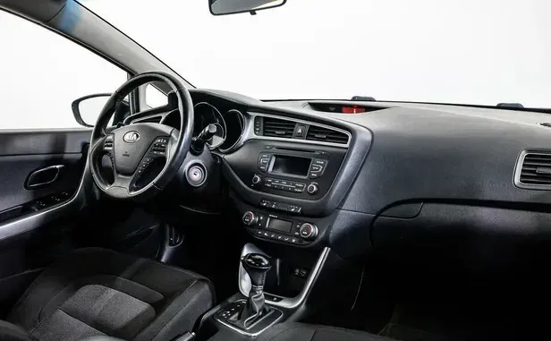 Kia Ceed, II Рестайлинг — фото 5
