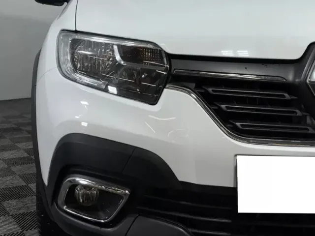 Renault Logan, II Рестайлинг — фото 9