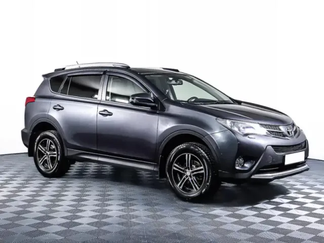 Toyota RAV4, IV (XA40) — фото 3