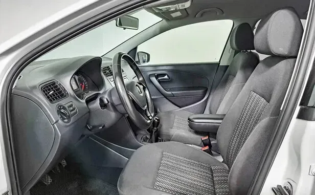 Volkswagen Polo, V Рестайлинг — фото 6