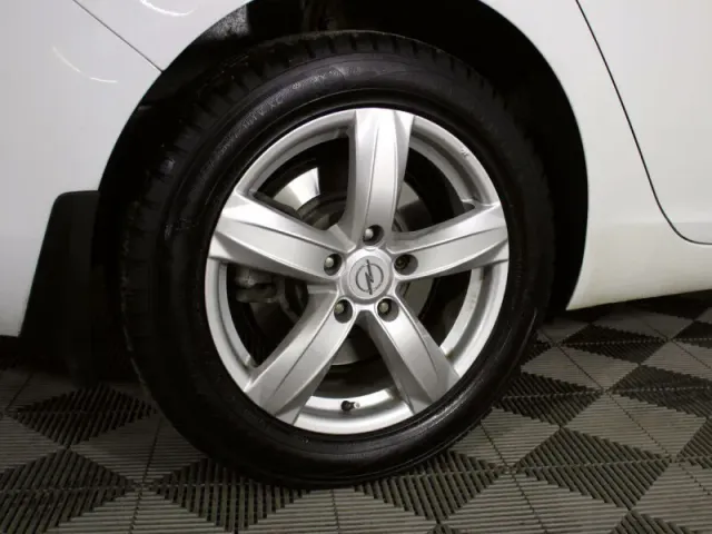 Opel Insignia, I Рестайлинг — фото 5
