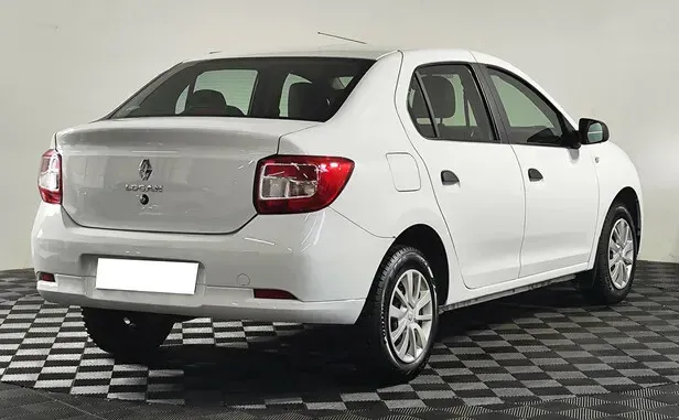 Renault Logan, II Рестайлинг — фото 2
