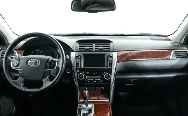Toyota Camry, VII (XV50) — фото 7