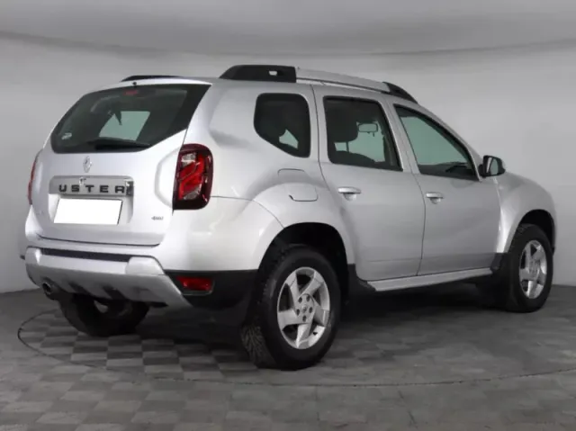 Renault Duster, I Рестайлинг — фото 5