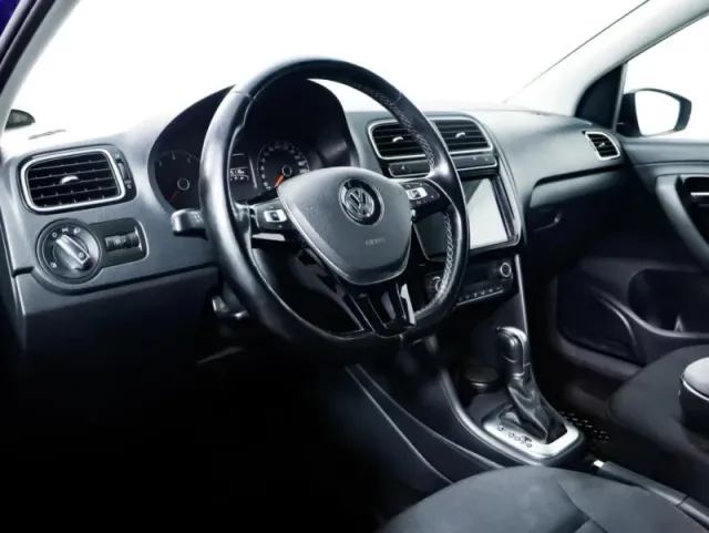 Volkswagen Polo, V Рестайлинг — фото 15