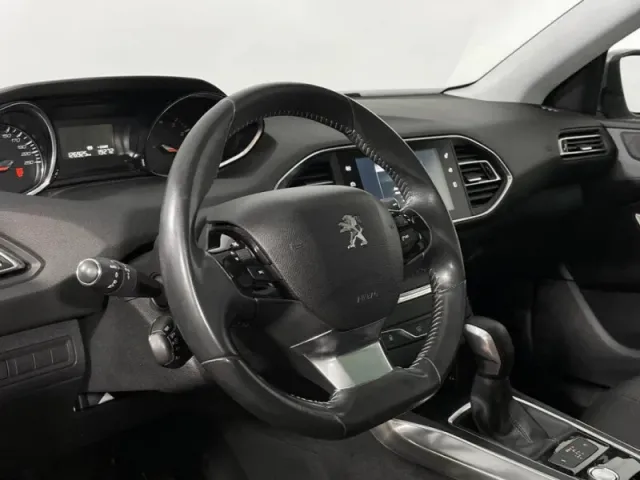 Peugeot 308, II — фото 12