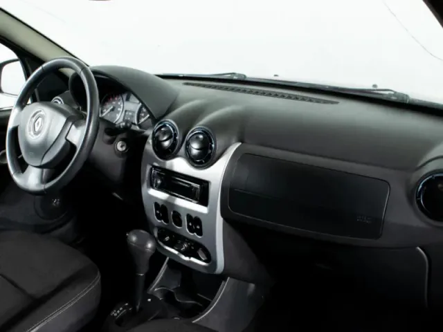 Renault Sandero, I — фото 11