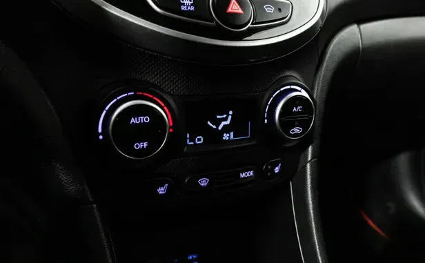 Hyundai Solaris, I Рестайлинг — фото 6