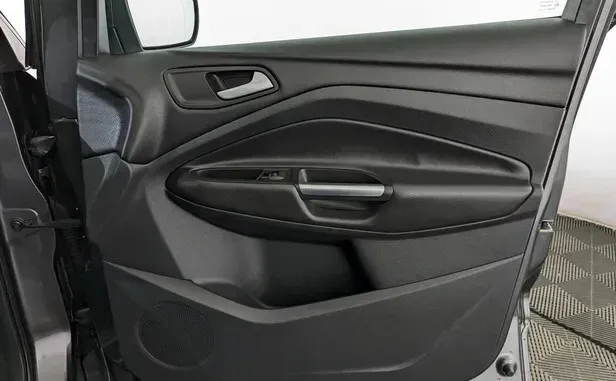 Ford Kuga, II Рестайлинг — фото 14