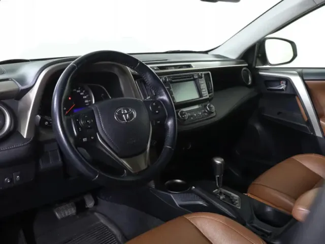 Toyota RAV4, IV (XA40) — фото 18