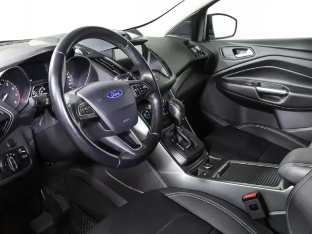 Ford Kuga, II Рестайлинг — фото 15