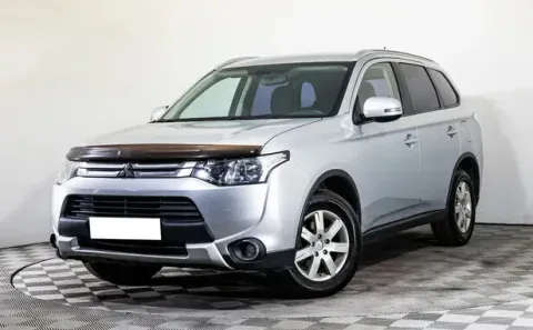 Mitsubishi Outlander, III Рестайлинг — фото 1