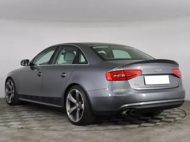 Audi A4, IV (B8) Рестайлинг — фото 4