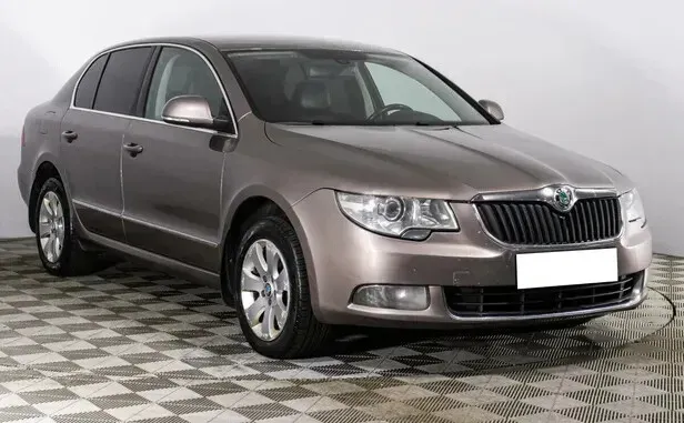 Skoda Superb, II — фото 3