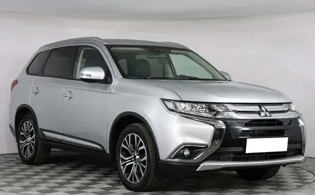 Mitsubishi Outlander, III Рестайлинг 2 — фото 3