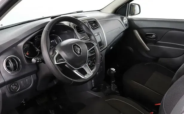 Renault Logan, II Рестайлинг — фото 6