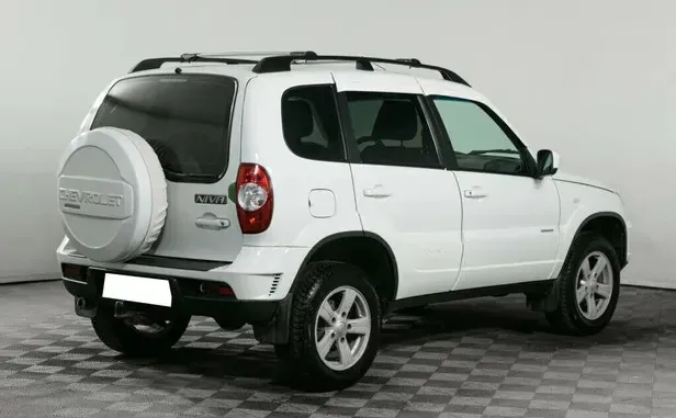 Chevrolet Niva, I Рестайлинг — фото 2