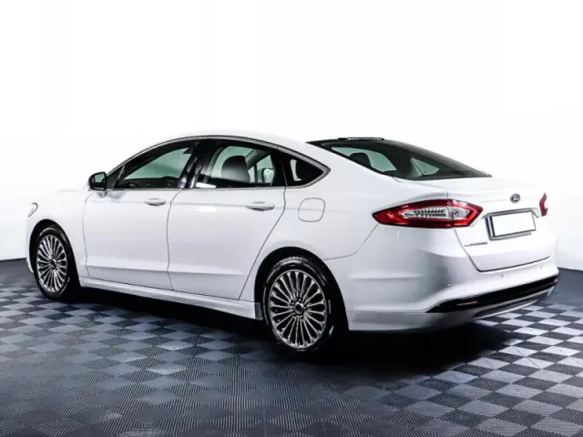 Ford Mondeo, V — фото 7