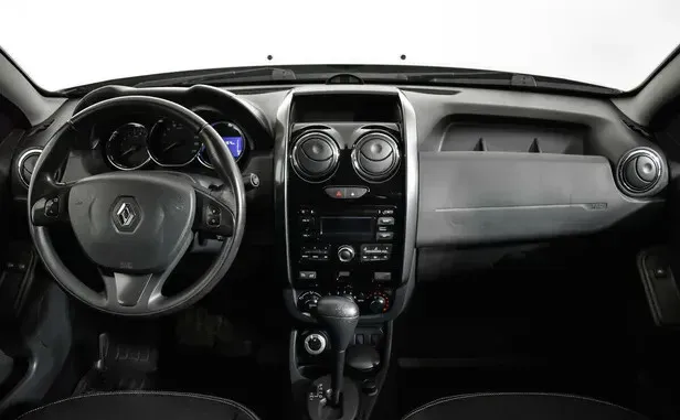 Renault Duster, I Рестайлинг — фото 8