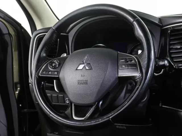 Mitsubishi Outlander, III Рестайлинг 2 — фото 17