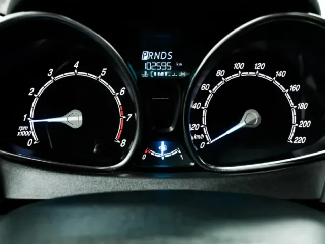 Ford Fiesta, Mk6 Рестайлинг — фото 8