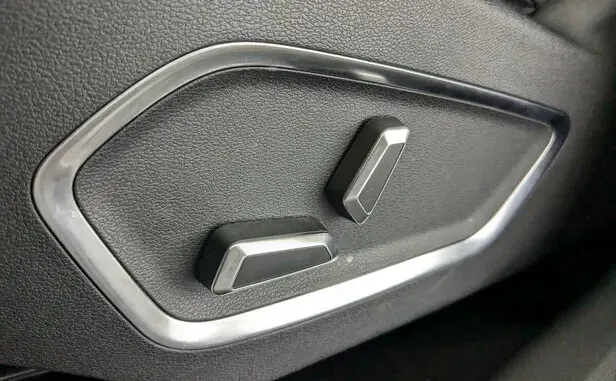 Geely Atlas Pro — фото 11